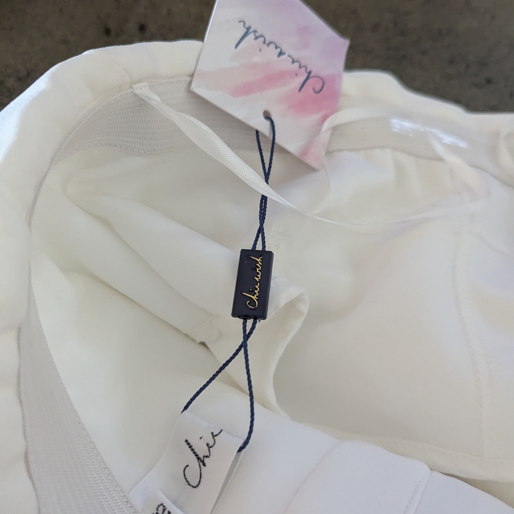 ⭐NWT Chic Wish White Crop Top - Picture 5 of 8